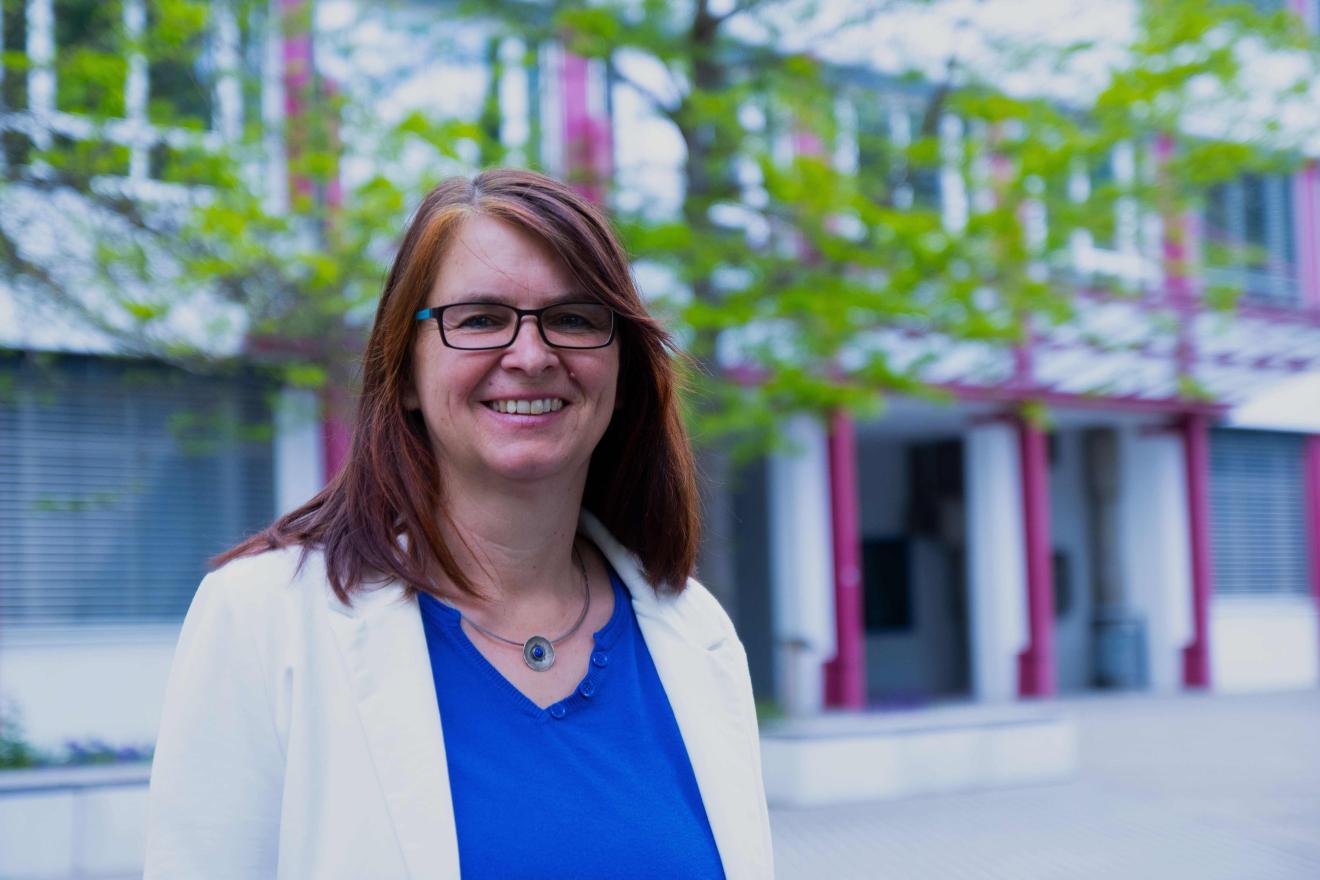 Gerlinde Merkl ist Lehrerin am Gymnasium in Landau an der Isar. Foto: Christoph Koeck