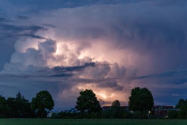 Gewitter_Freising_1-Bearbeitet.jpg