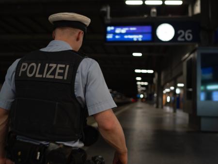 Bundespolizist am Hauptbahnhof