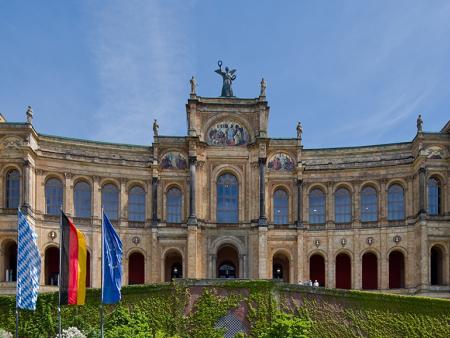 Sitz des Landtags: Das Maximilianeum in München